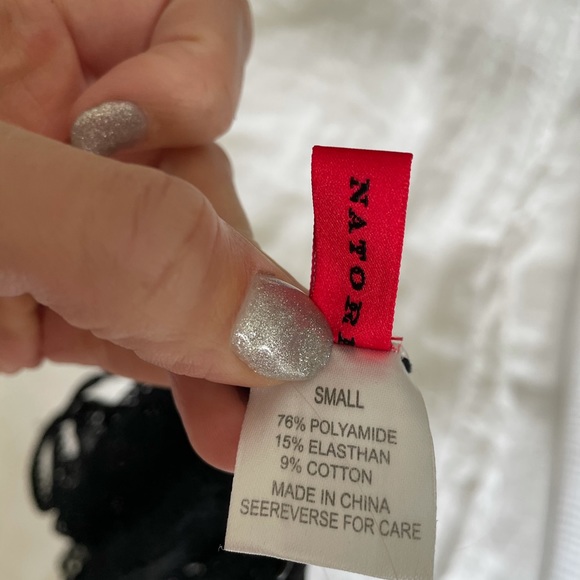 Natori black lace camisole - Picture 3 of 4